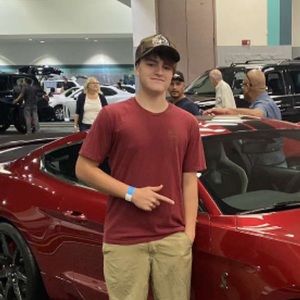 Meet your Posher, Dylan